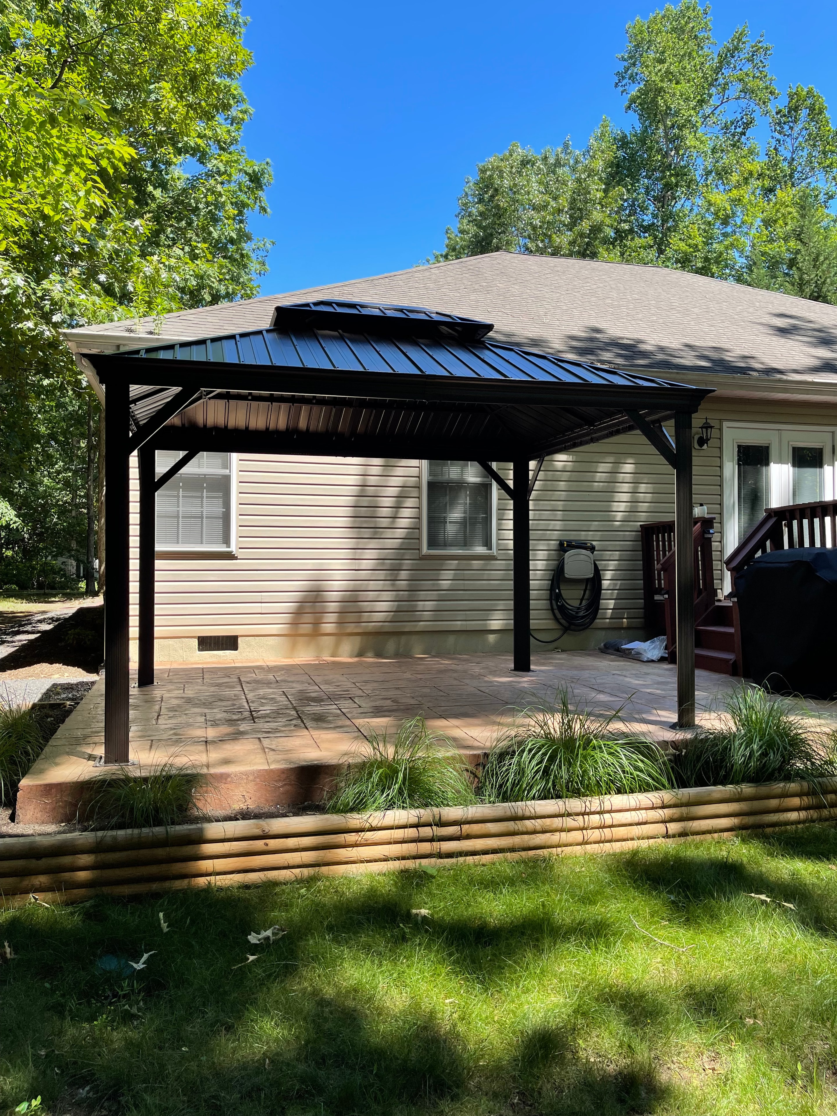Gazebo Assembly — Fredericksburg